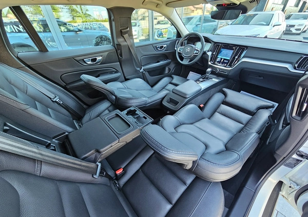 Volvo V60 Cross Country cena 105900 przebieg: 136000, rok produkcji 2019 z Ostrołęka małe 667